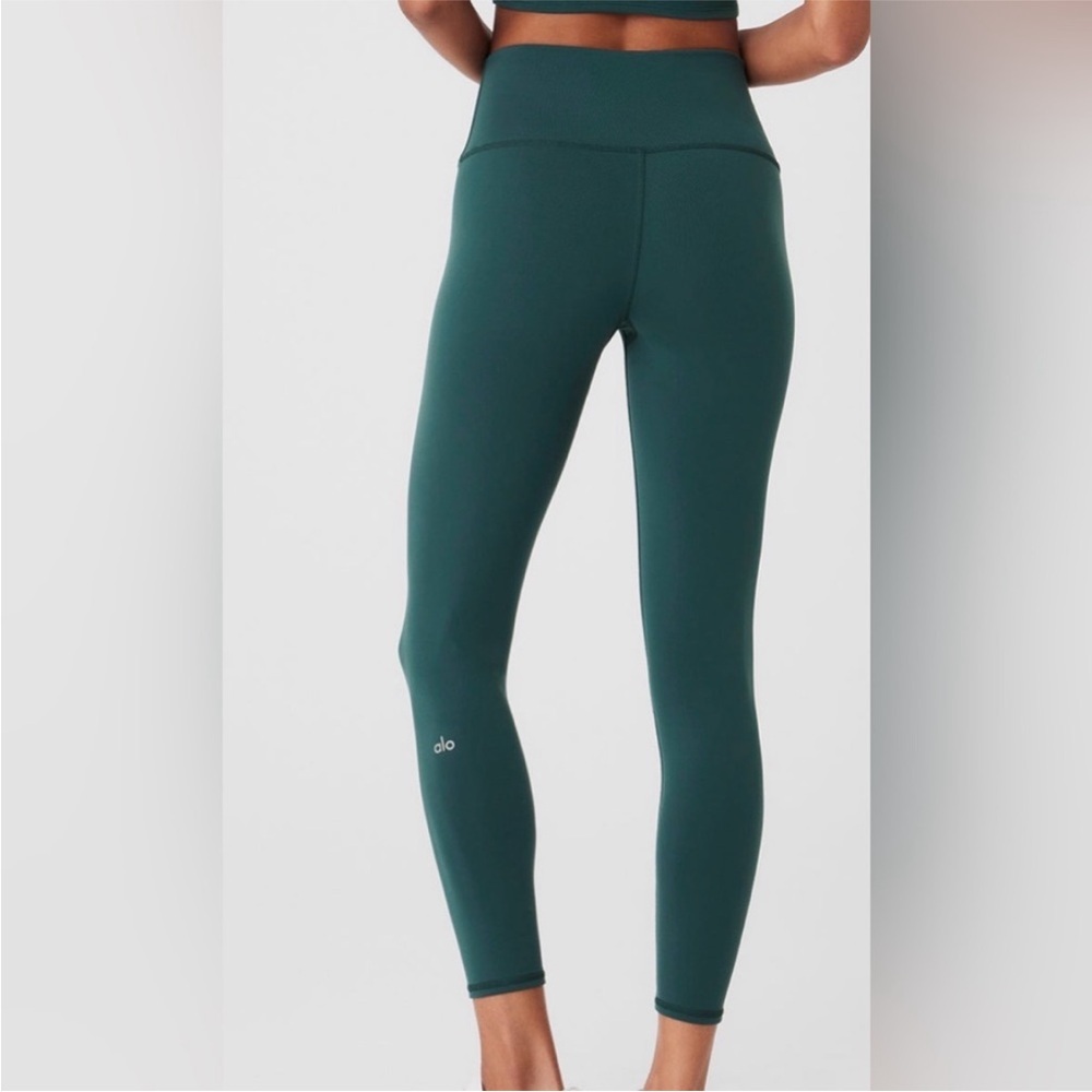 ALO Yoga Women's Midnight Green Leggings Size Medium - Picture 2 of 6